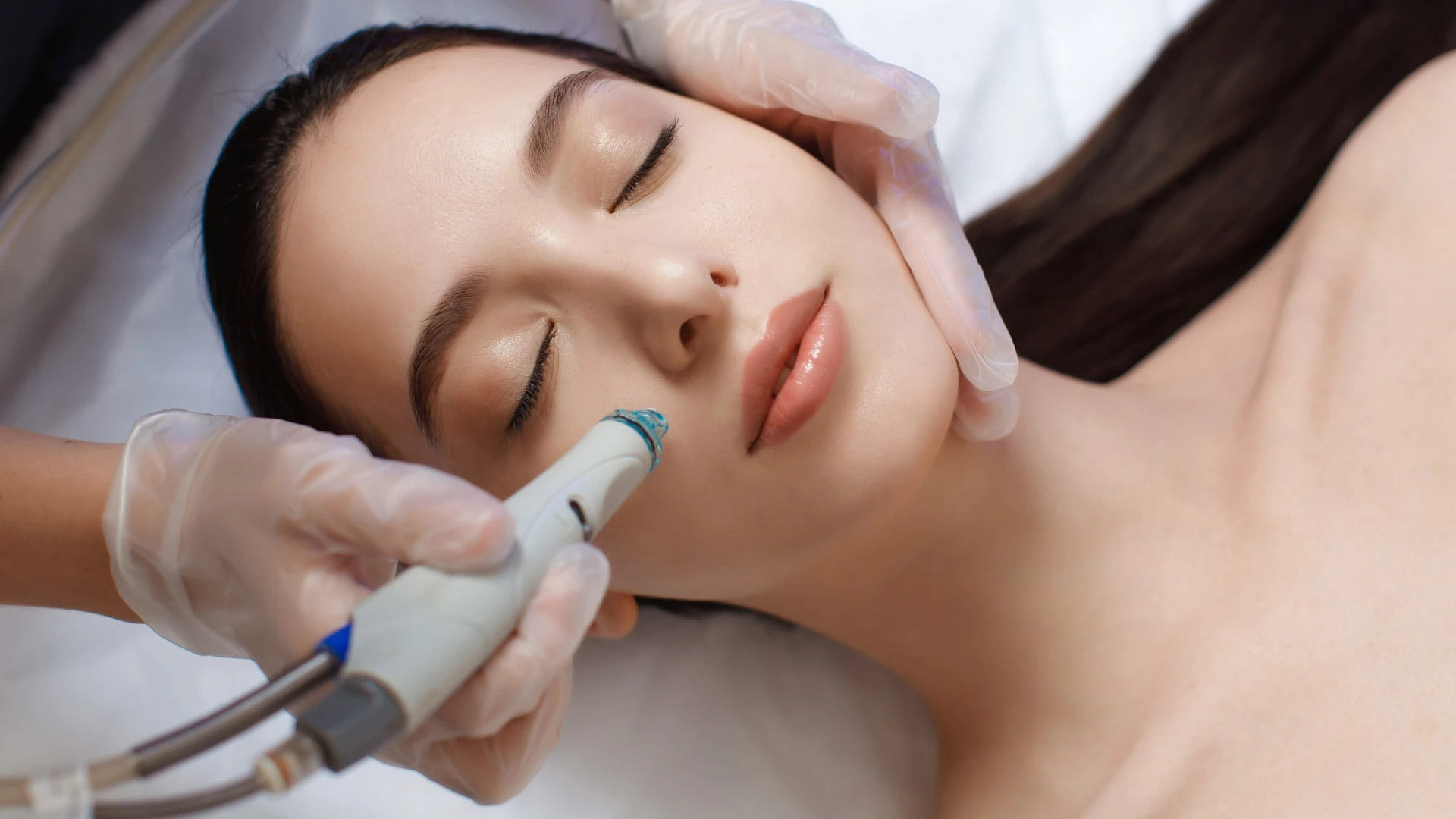 Korean facial treatment at Phenix Spa